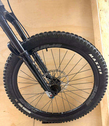 2024 COMMENCAL CLASH 24” Pre-Owned