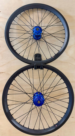 NEW! Blacked Out Edition - Pro 36H Dangerboy Carbon Wheelset | SD Sniper Pro Hubs