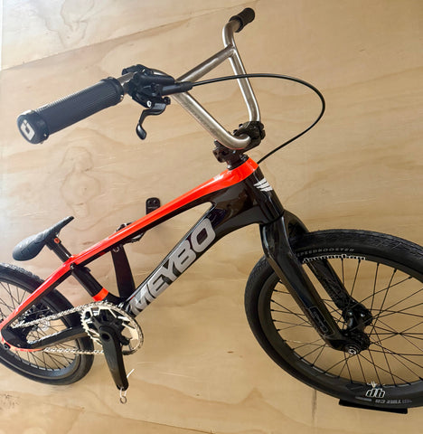 Meybo HSX Carbon – (Pro 21.5) Orange / Black - Exclusive Color